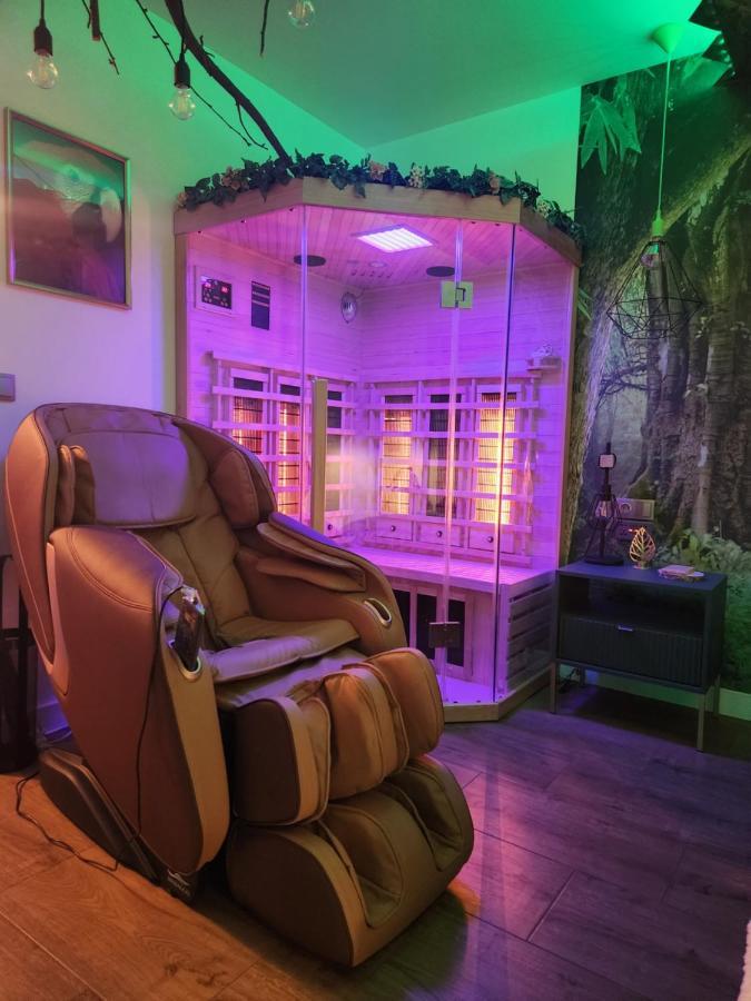 Warszawa Wola Wyjatkowe Studio Z Jacuzzi, Sauna I Fotelem Do Masazu - Exceptional Studio In Warsaw With Jacuzzi, Sauna And Massage Chair Exterior foto